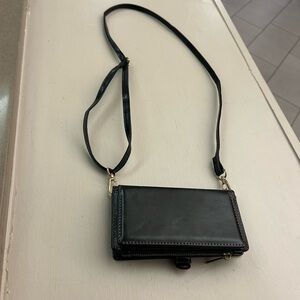 Phone Compact Black Crossbody Wallet Bag with Removable Strap excellent shape